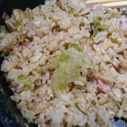 シンプルな味付けで特別な調味料もなくて良かったです。レタスの食感が良いですね